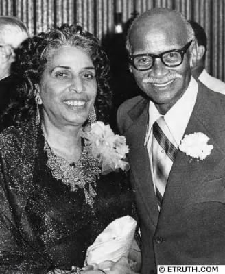 Herbert and Ruth Tolson at a 1975 dinner honoring their work at the Booker T. Washington Center.